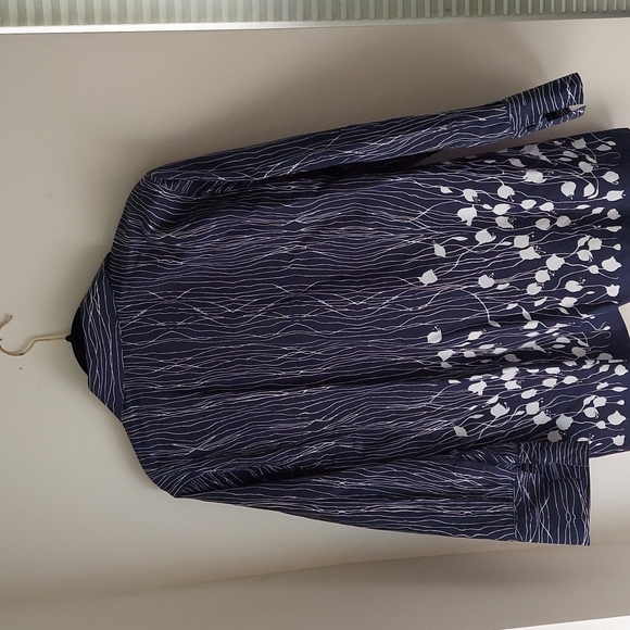 Coldwater Creek button front shirt - Picture 2 of 3